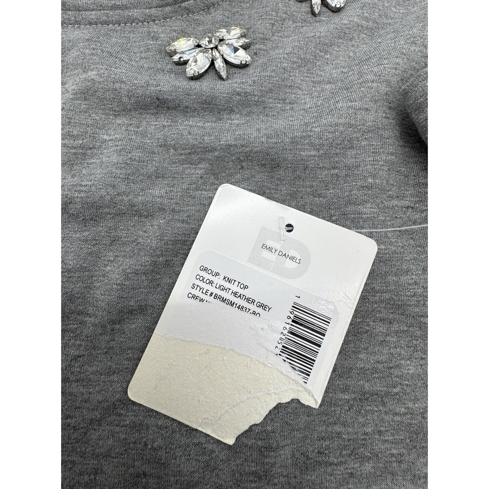 NEW Emily Daniels Rhinestone Accent Gray Crewneck‎ Sweatshirt Women's Sz L NWT - Picture 3 of 7